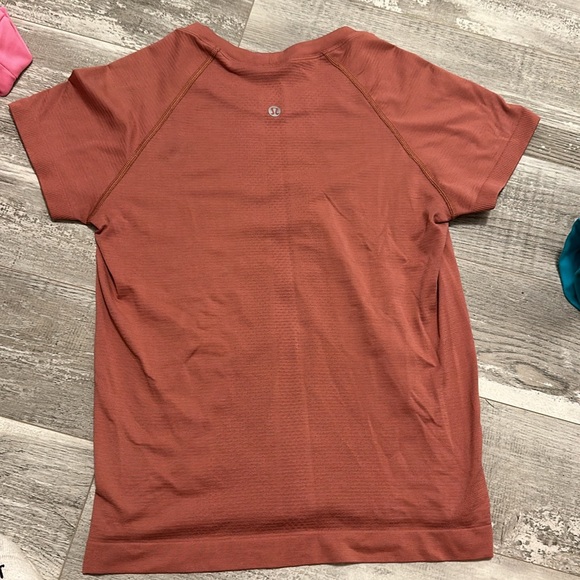 Lululemon Swiftly Tec - Picture 2 of 5